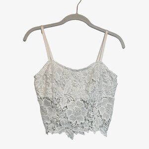 do&be Floral Lace Sleeveless Crop Top in White - Size M